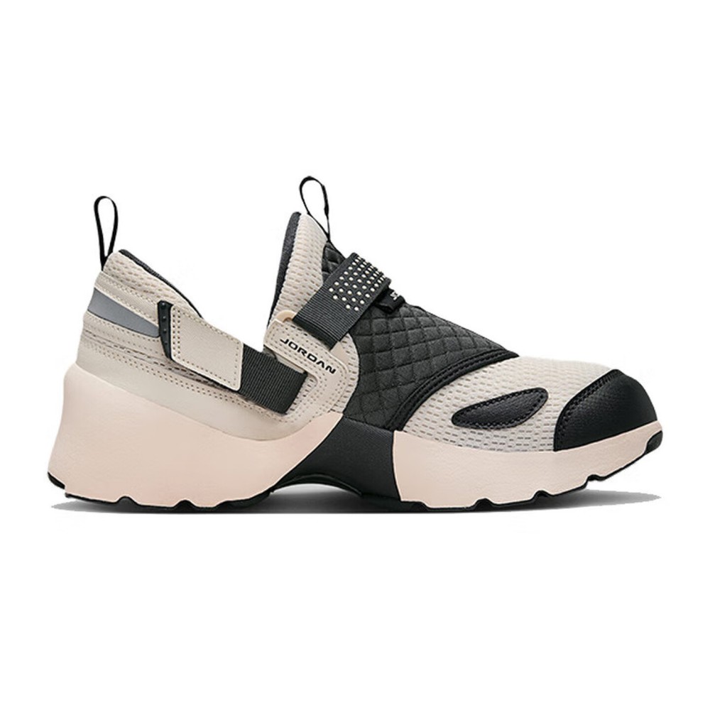 Nike TRUNNER LX: Stylowe, wsze – Women Shoes Running Nike recenzja i cena